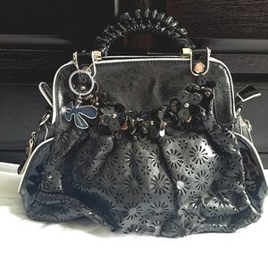City life usa | Black textured flower women's handbag purse